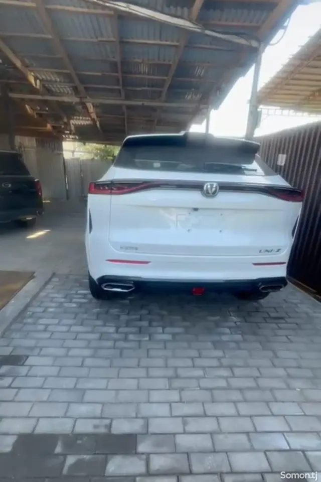 Changan UNI-V 2025 · 1.5 AT