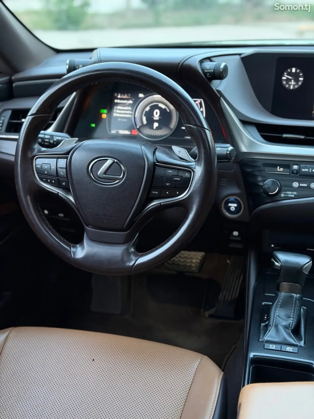Lexus ES series 2020 · 2.5 AT