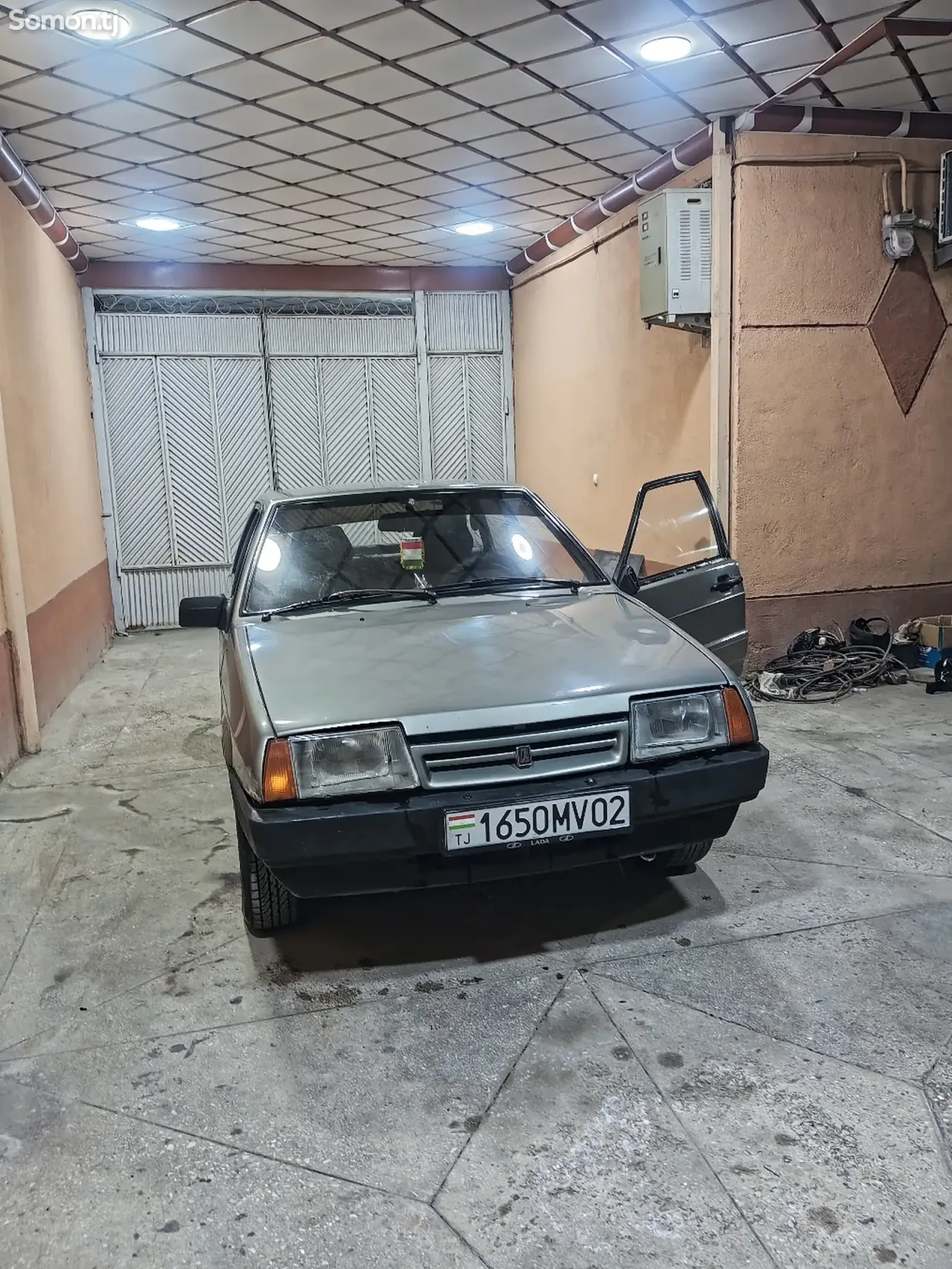 Lada (ВАЗ) 2109 1992 · 0.9 MT