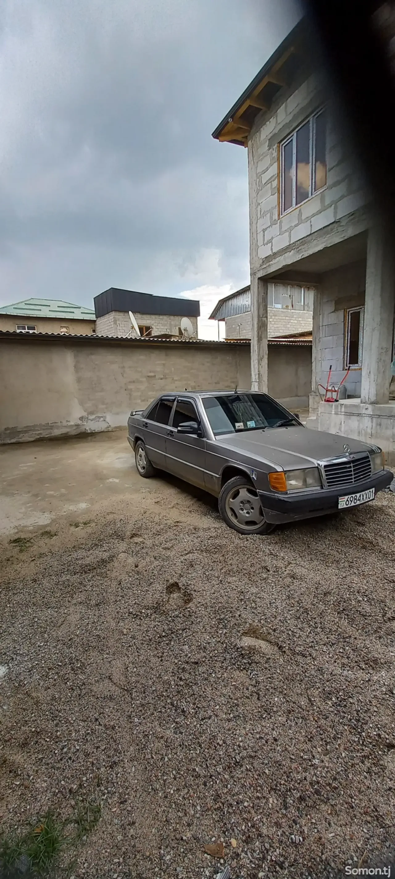 Mercedes-Benz W201 1992 · 2.0 MT