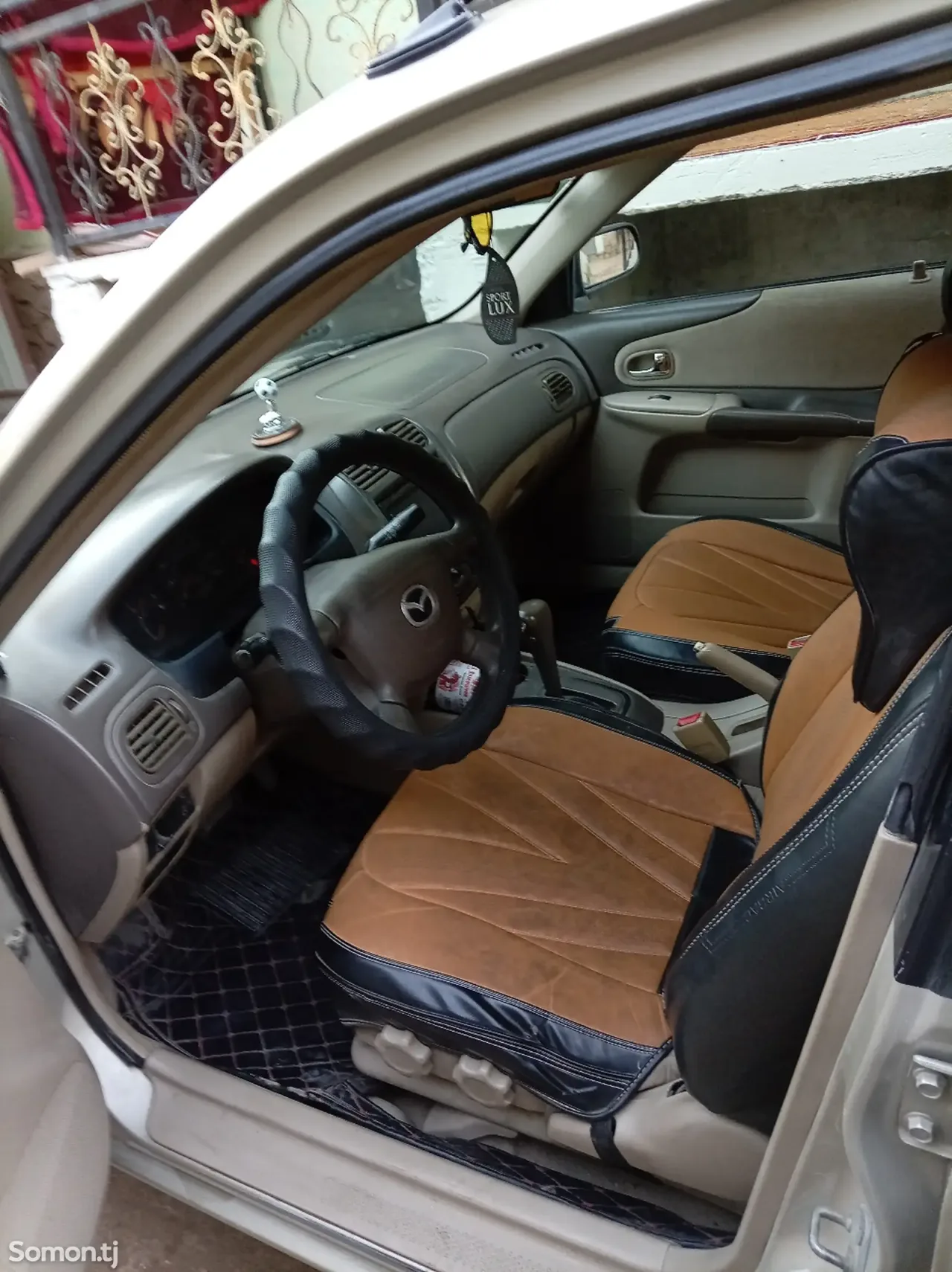 Mazda CX-7 2001 · 1.8 AT