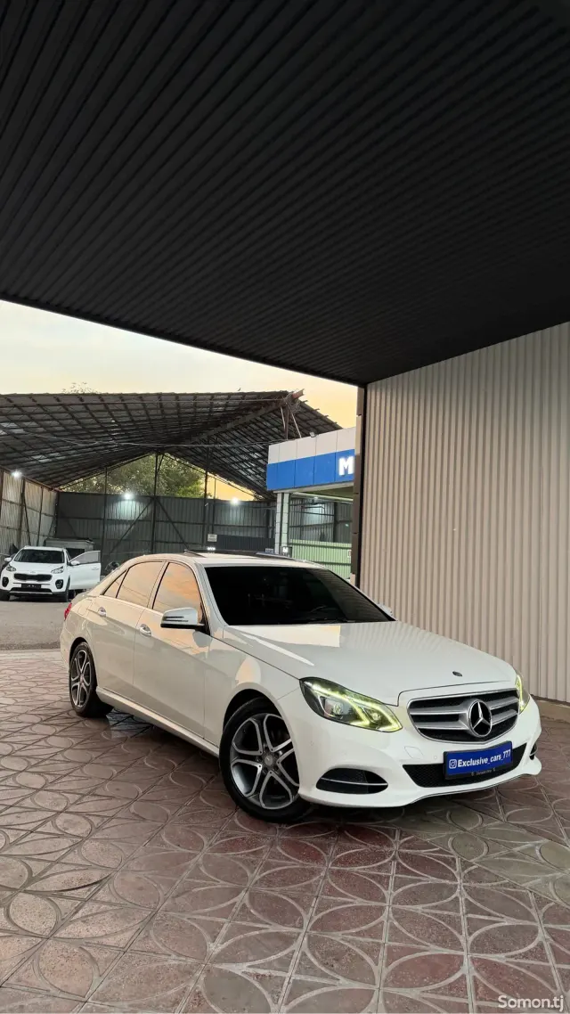 Mercedes-Benz E class 2015 · 2.2 AT