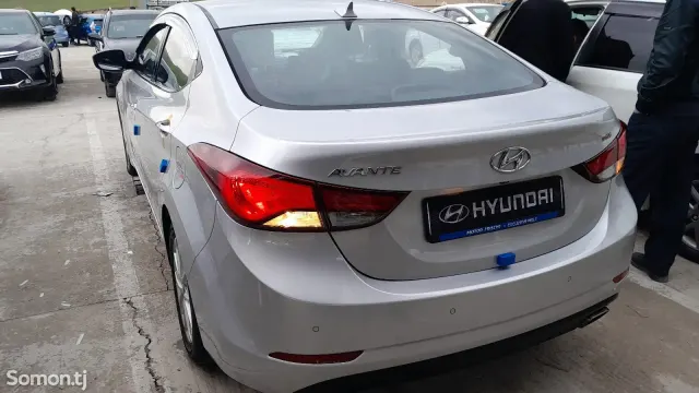 Hyundai Avante 2014 · 1.6 AT