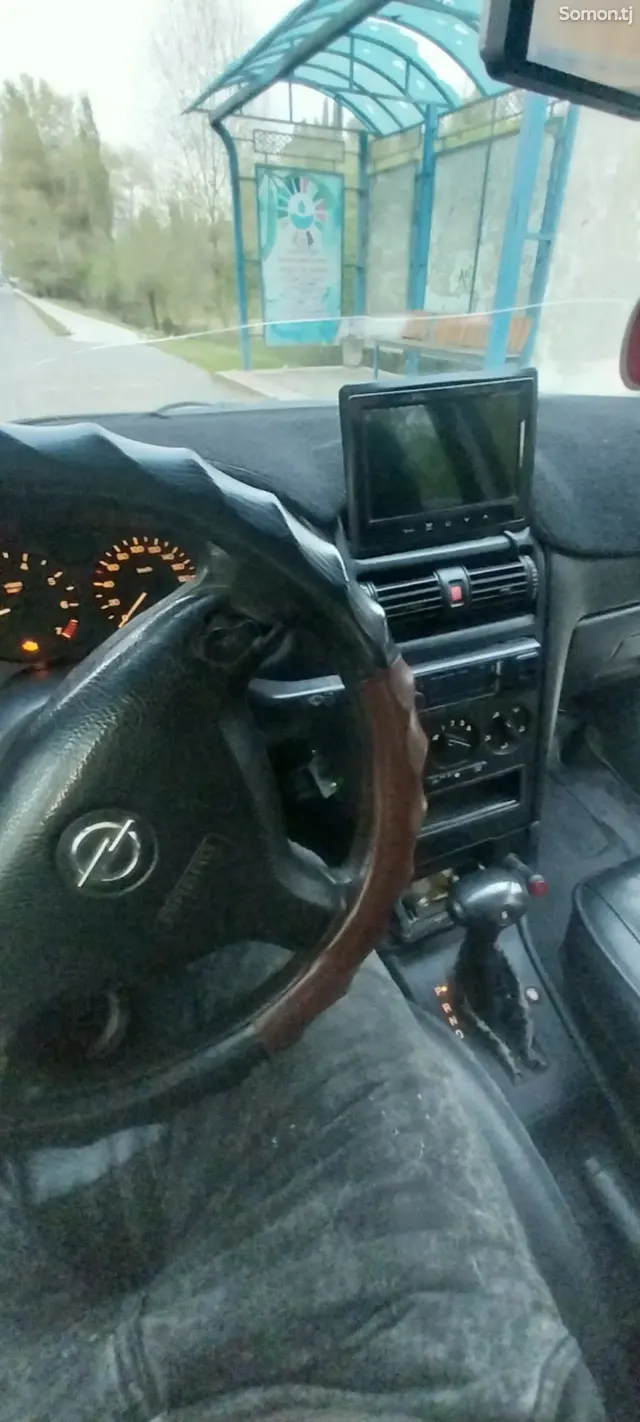 Opel Astra G 2000 · 1.6 AT
