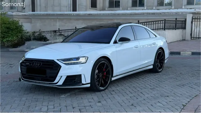 Audi A8 2021 · 4.0 AT