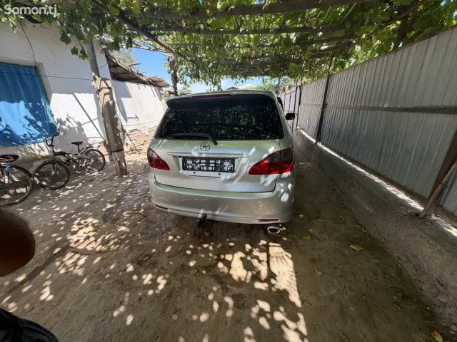 Toyota Ipsum 2007 · 2.4 MT