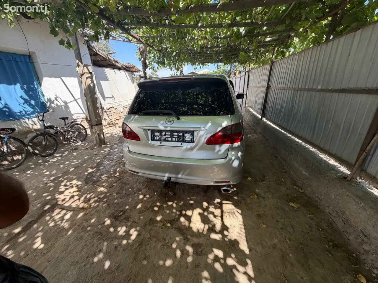 Toyota Ipsum 2007 · 2.4 MT