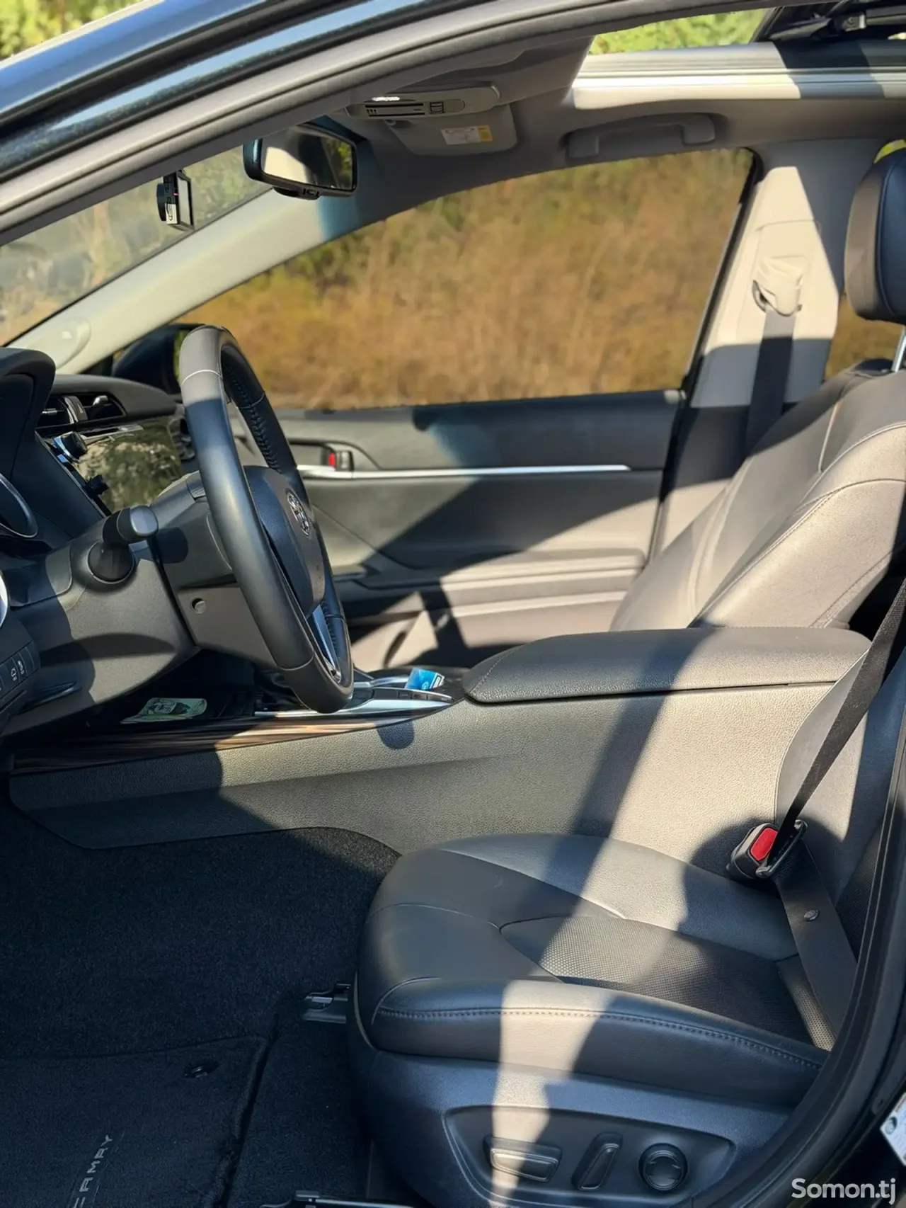 Toyota Camry 2019 · 2.5 AT