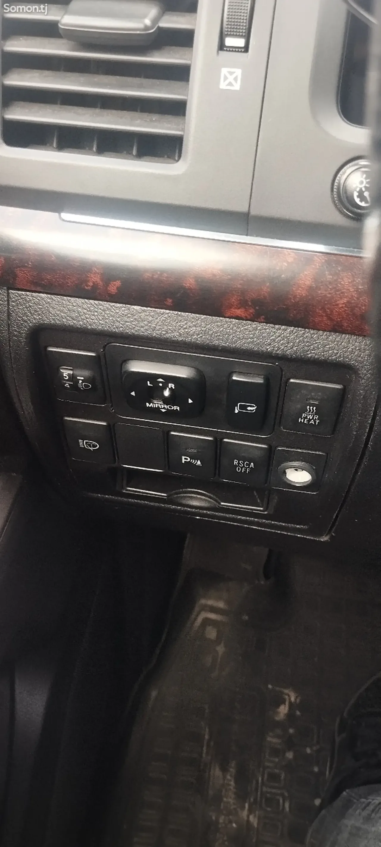 Toyota Land Cruiser 2012 · 4.5 AT