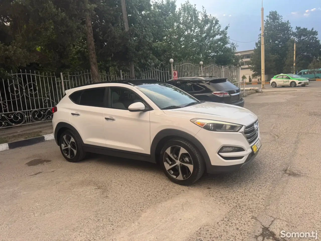Hyundai Tucson 2016 · 1.6 AT