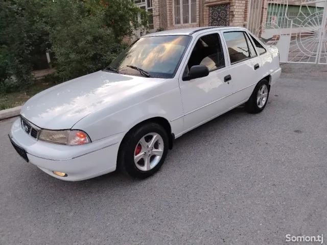 Daewoo Nexia 1996 · 1.5 MT