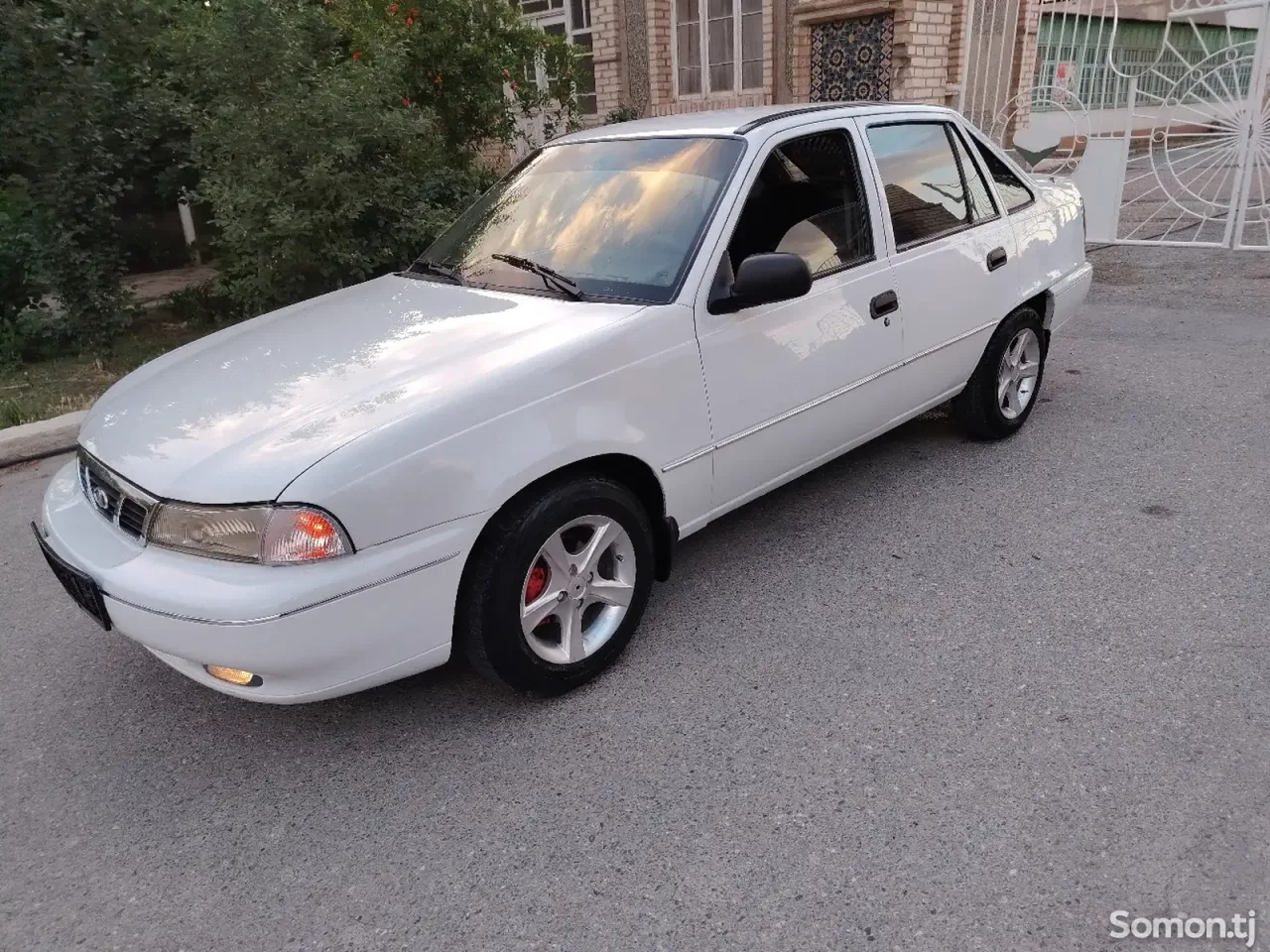 Daewoo Nexia 1996 · 1.5 MT