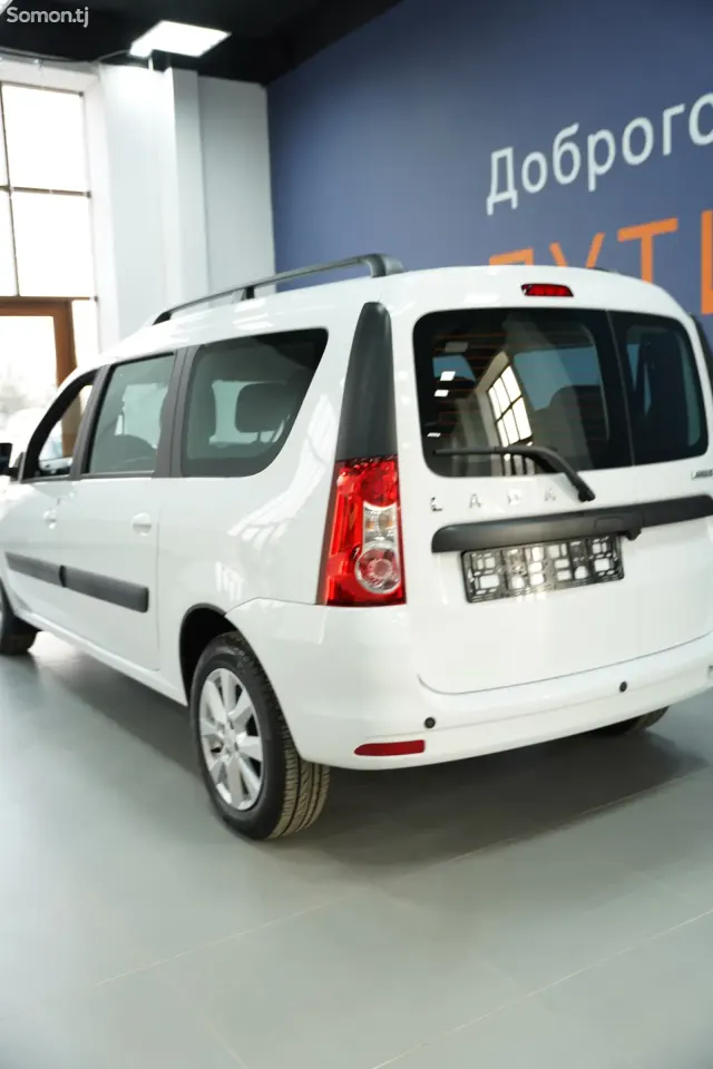 Lada (ВАЗ) Largus 2025 · 1.6 MT