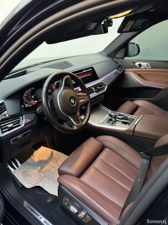 BMW X5 2021 · 4.0 AT