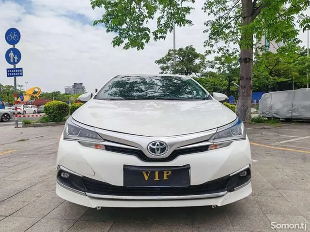 Toyota Corolla 2017 · 1.8 AT