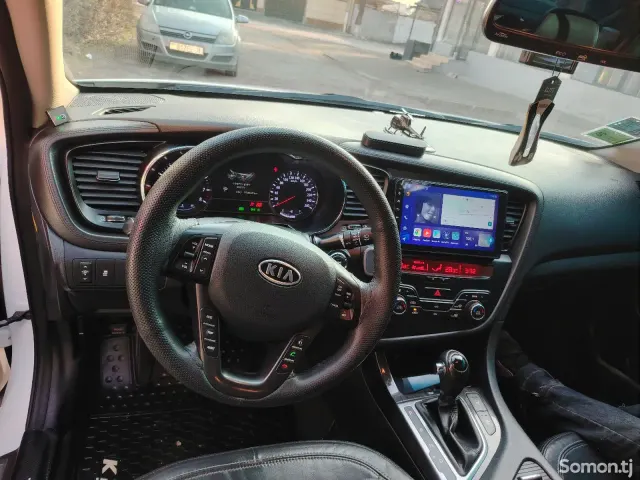 Kia K5 2010 · 2.0 AT
