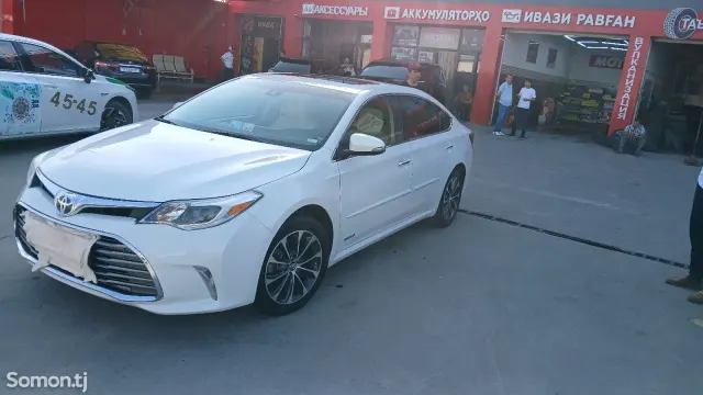 Toyota Avalon 2018 · 2.5 AT