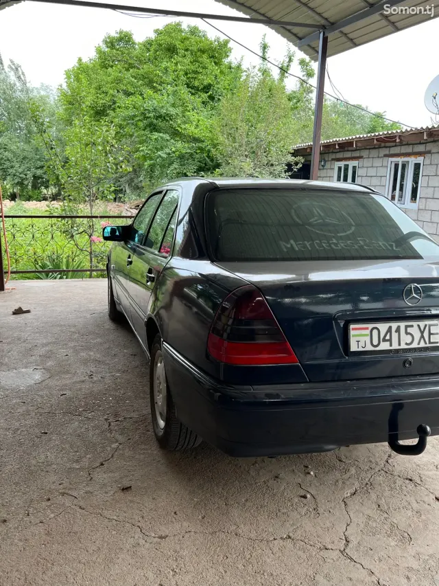 Mercedes-Benz W201 2000 · 1.8 MT