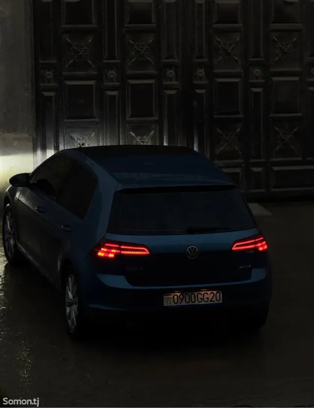 Volkswagen Golf 2015 · 2.0 AT