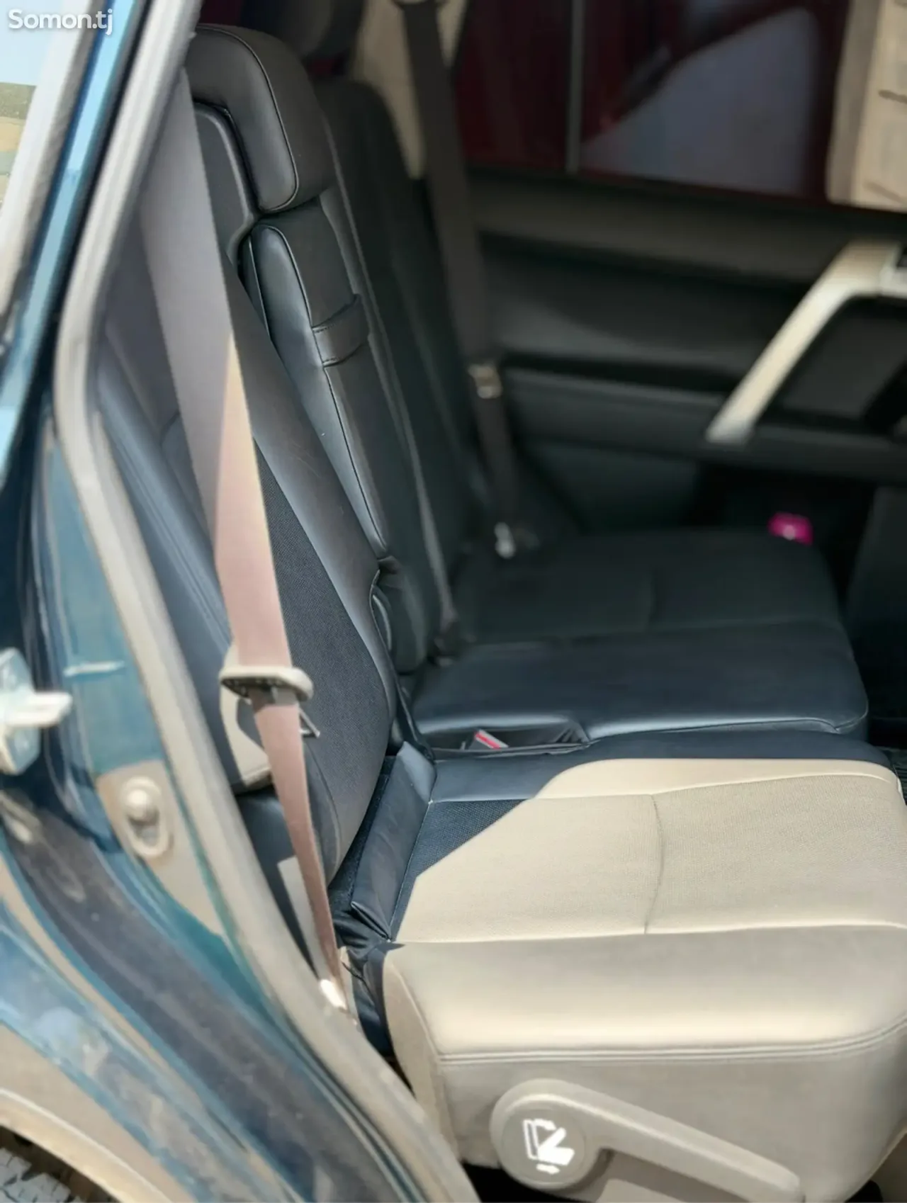 Toyota Land Cruiser Prado 2020 · 2.8 AT