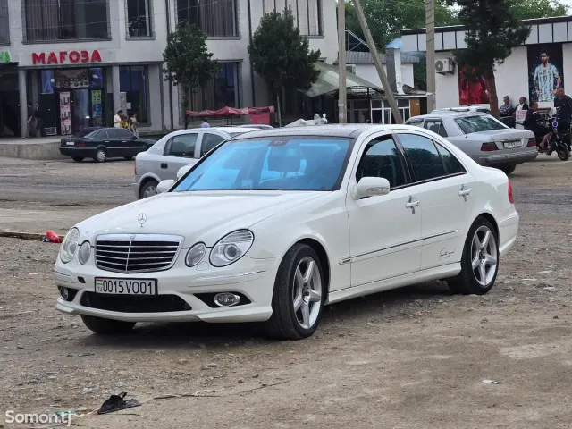 Mercedes-Benz E class 2008 · 3.5 AT