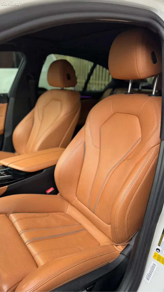 BMW 5 series 2018 · 3.0 AT