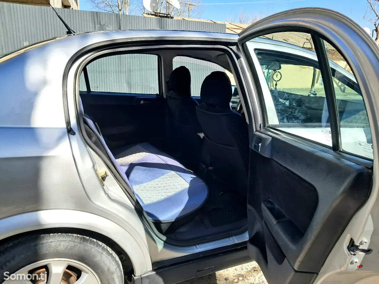 Opel Astra G 2001 · 1.6 AT
