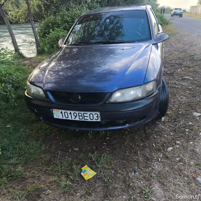 Opel Vectra B 1997 · 0.5 MT