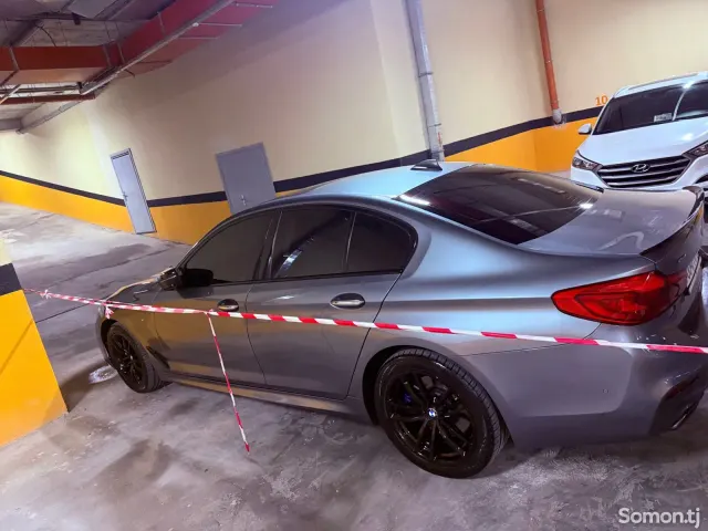 BMW 5 series 2018 · 2.0 AT