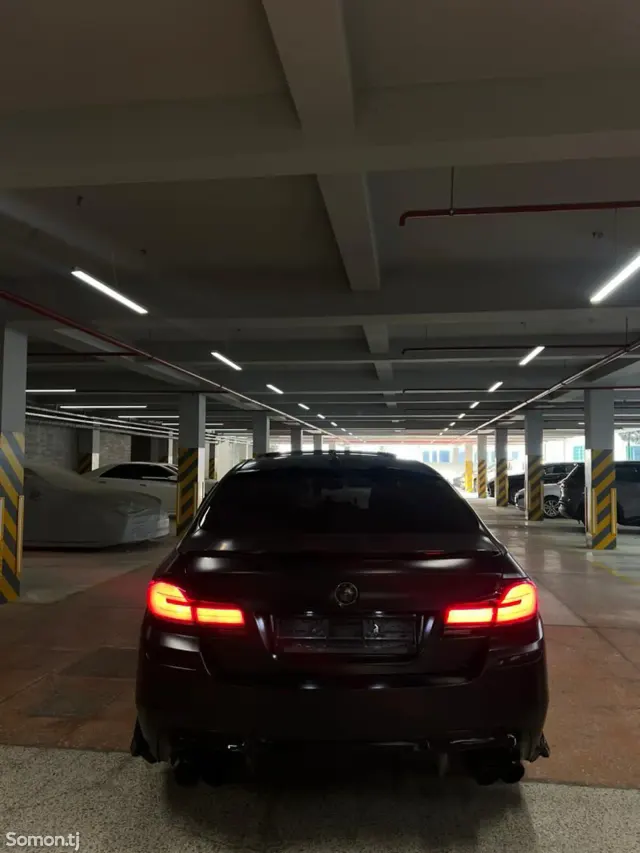 BMW 5 series 2013 · 2.5 AT