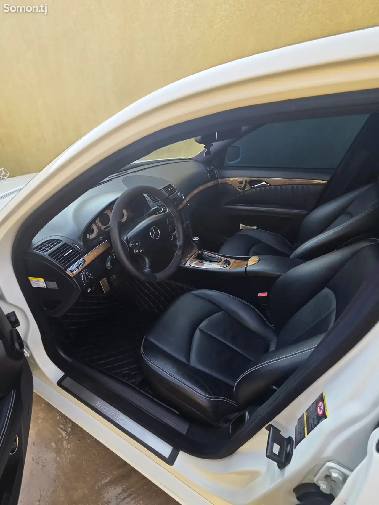 Mercedes-Benz E class 2008 · 5.5 AT