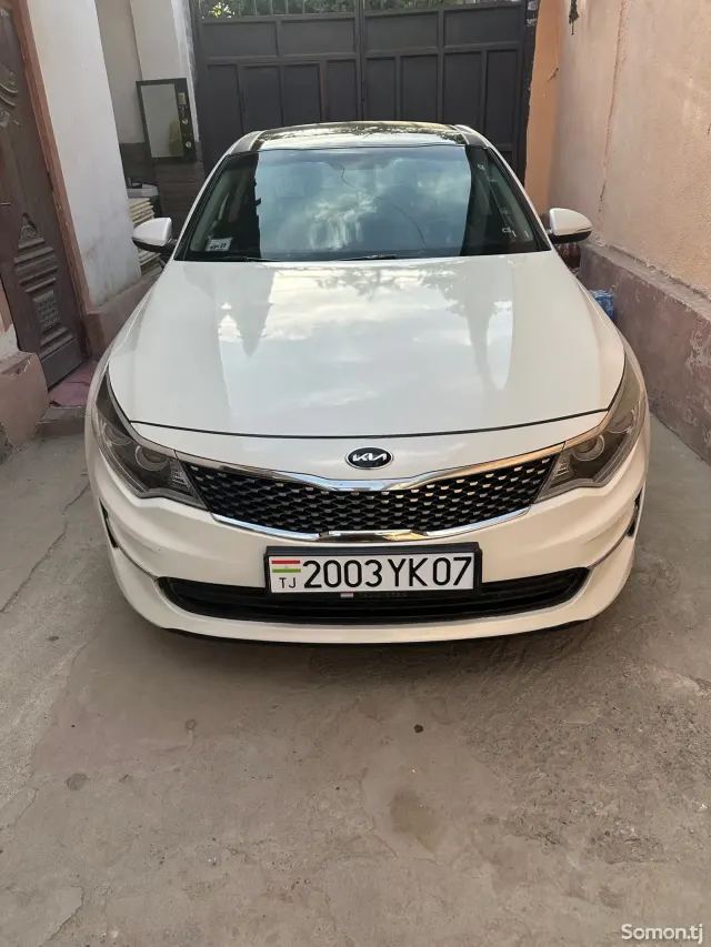 Kia K5 2016 · 2.4 AT