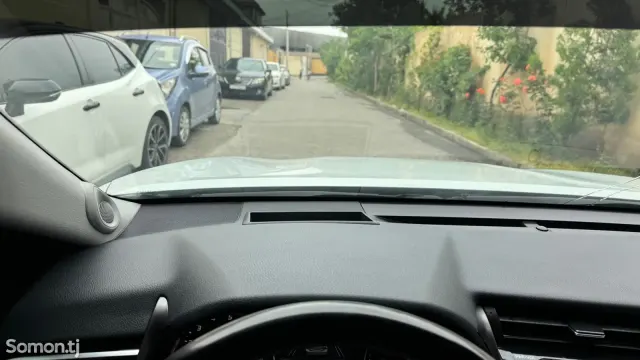 Toyota Camry 2018 · 3.5 AT