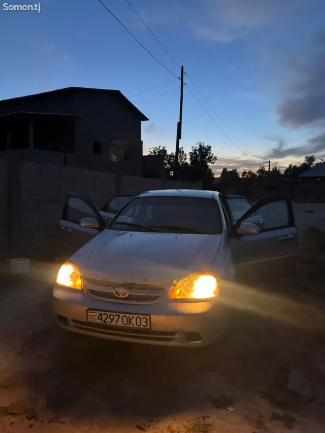 Chevrolet Lacetti 2006 · 1.6 AT