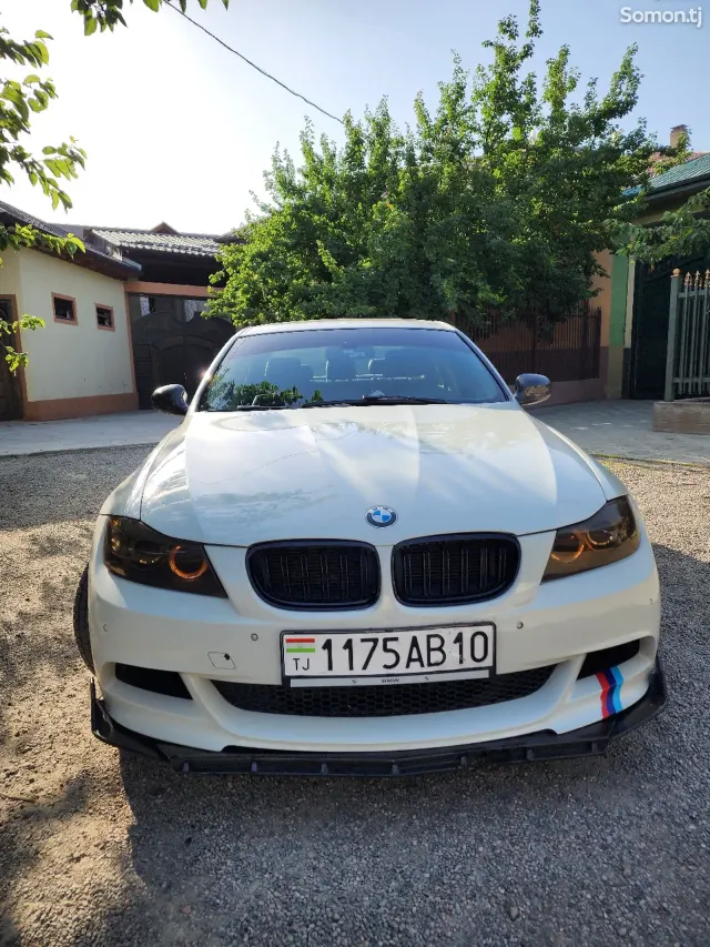 BMW 3 series 2010 · 2.0 AT