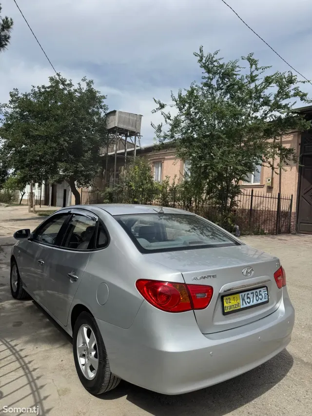 Hyundai Avante 2008 · 1.6 AT