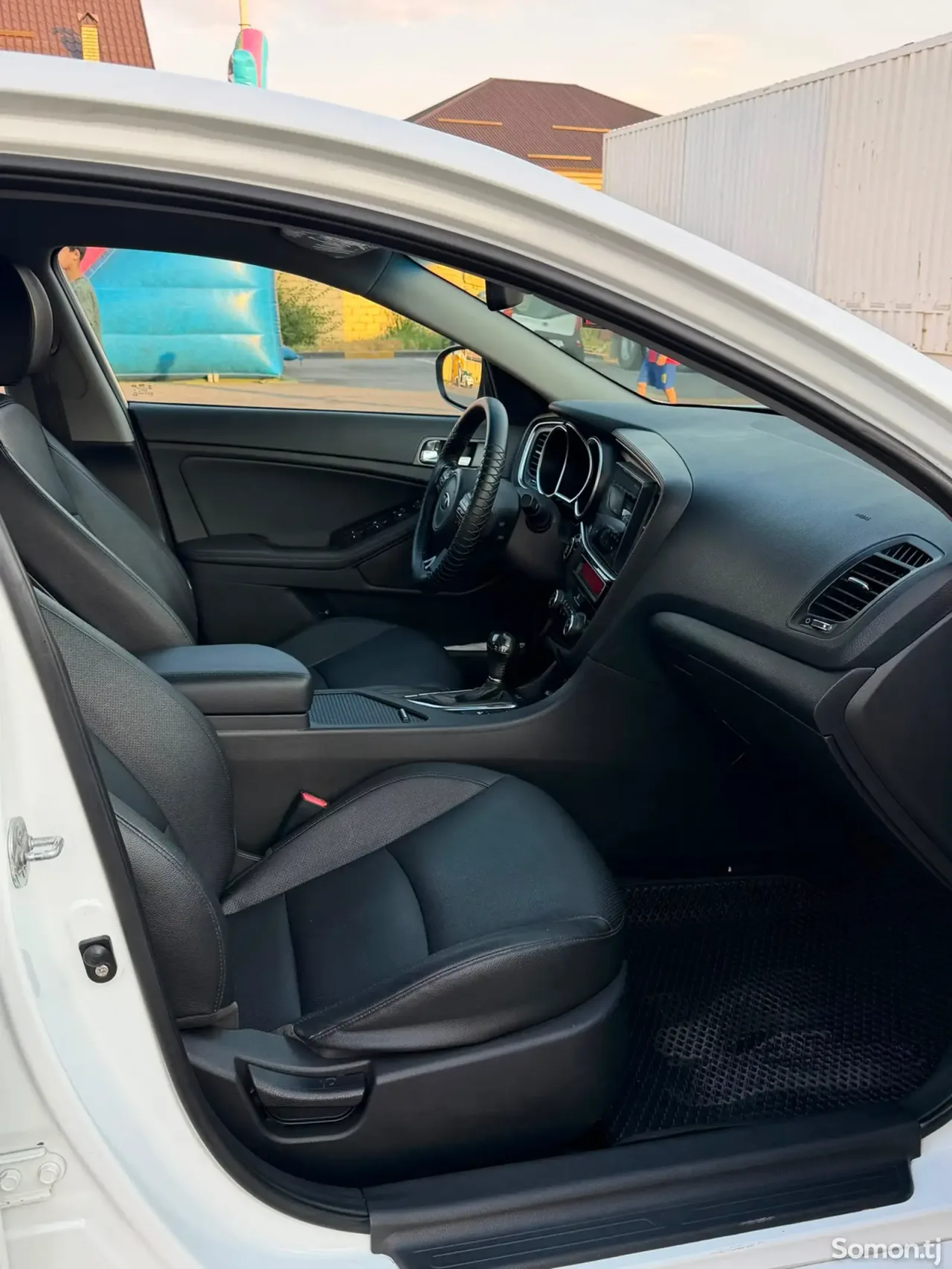 Kia K5 2015 · 2.0 AT