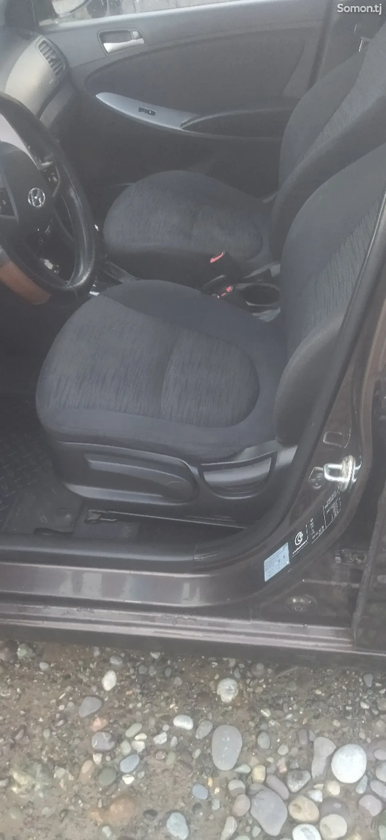 Hyundai Solaris 2015 · 1.6 AT