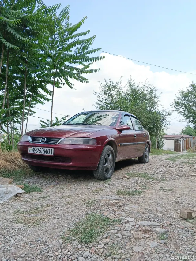 Opel Vectra B 1996 · 1.6 MT