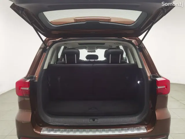 Roewe RX8 2018 · 2.0 AT