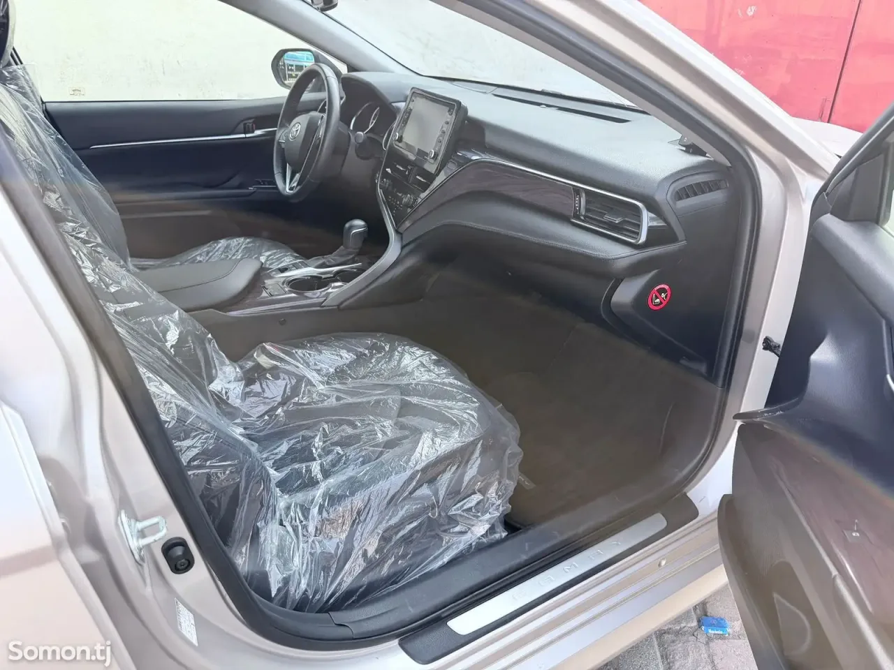 Toyota Camry 2018 · 2.5 AT