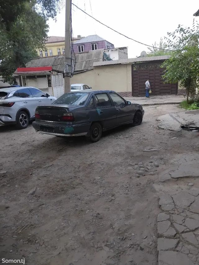 Daewoo Nexia 1996 · 1.6 MT