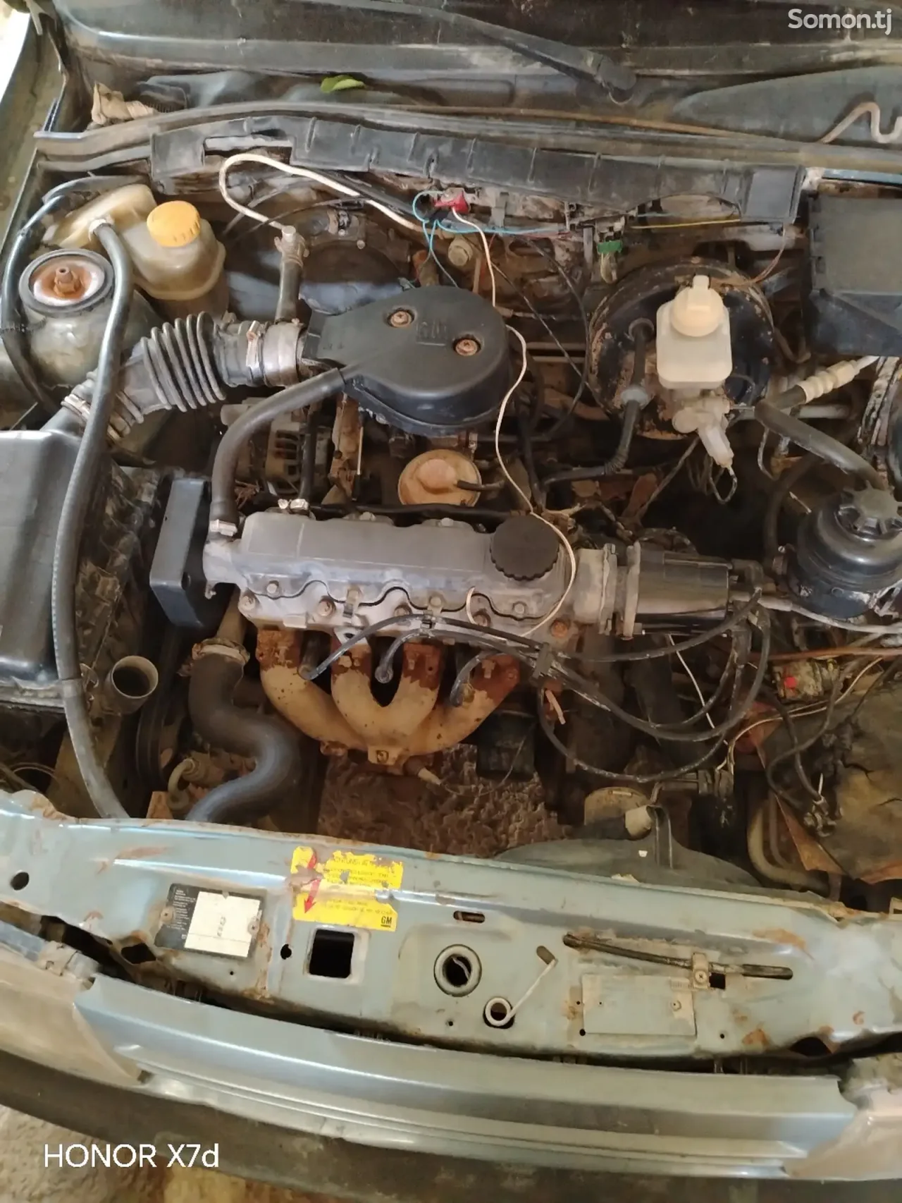 Opel Vectra A 1990 · 1.6 MT