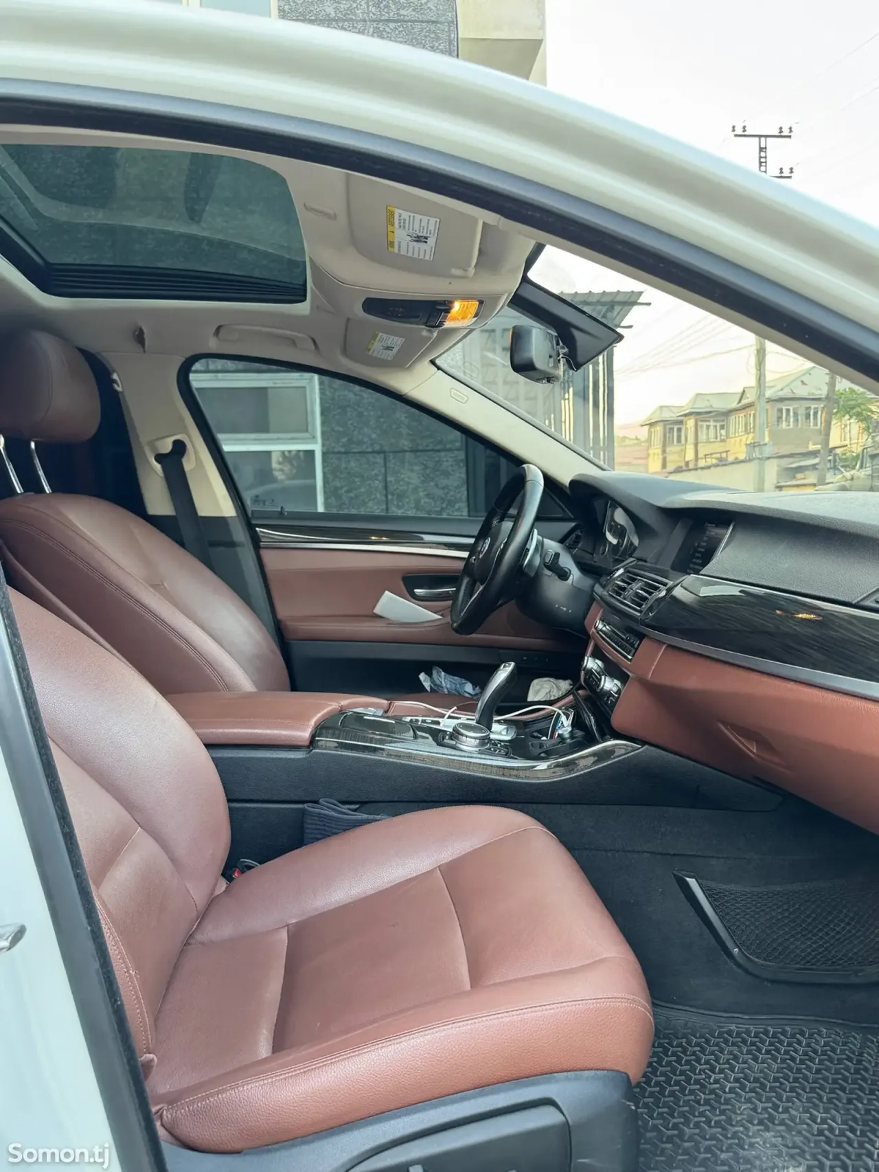 BMW 5 series 2015 · 2.8 AT