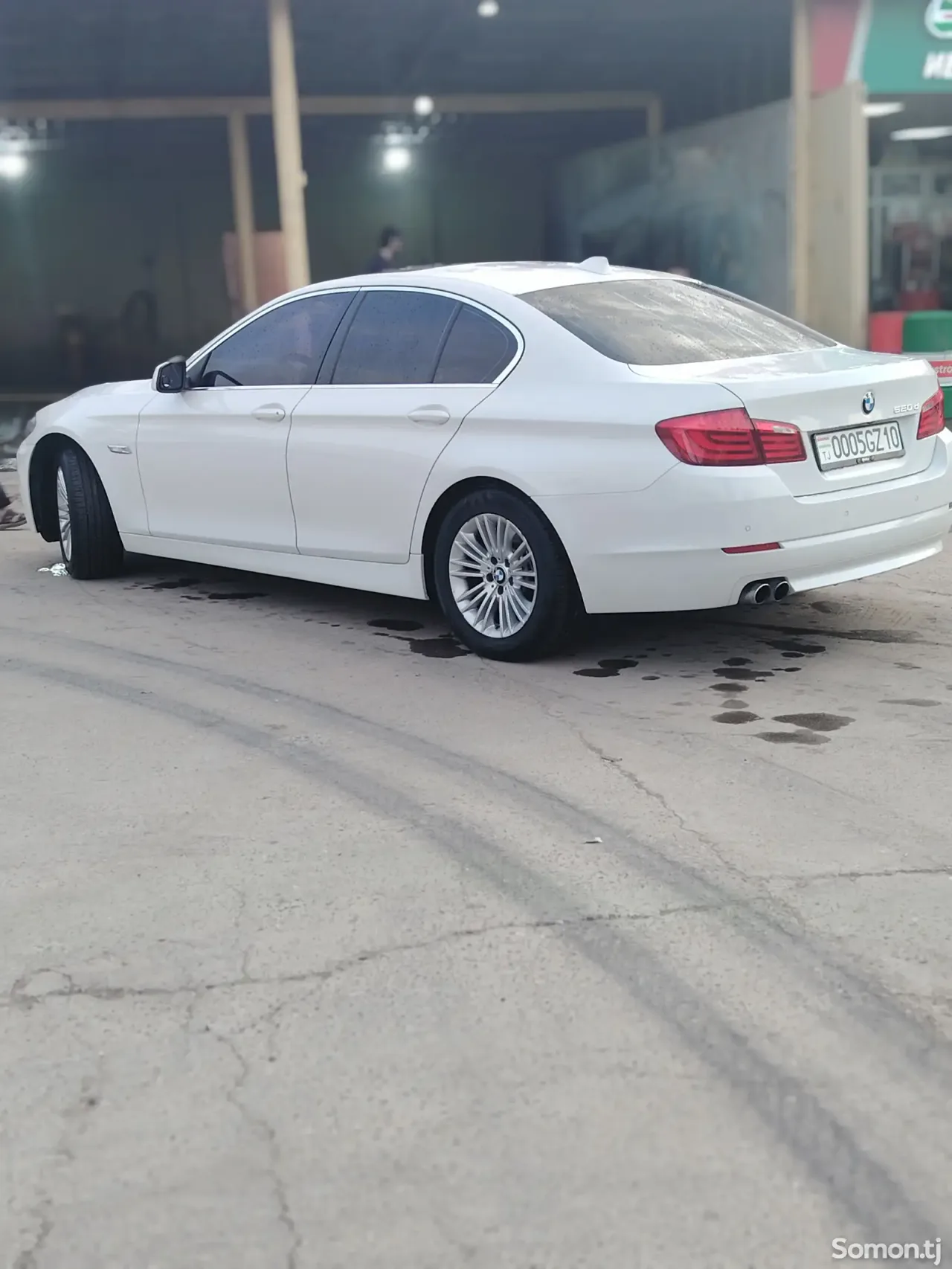 BMW 5 series 2013 · 2.0 AT