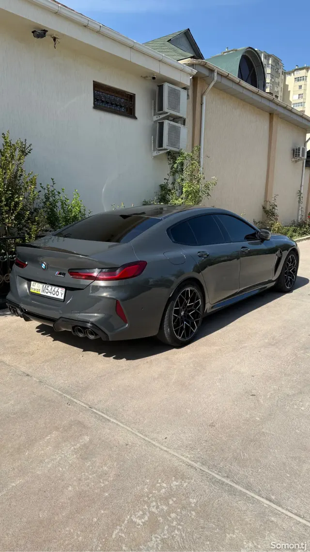 BMW M8 2024 · 4.4 AT