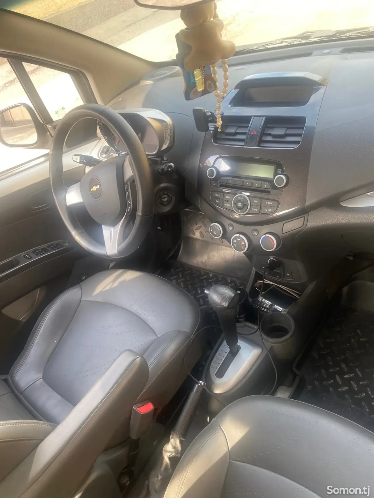 Chevrolet Spark 2016 · 1.1 AT