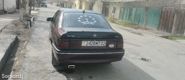Opel Vectra A 1994 · 1.6 MT