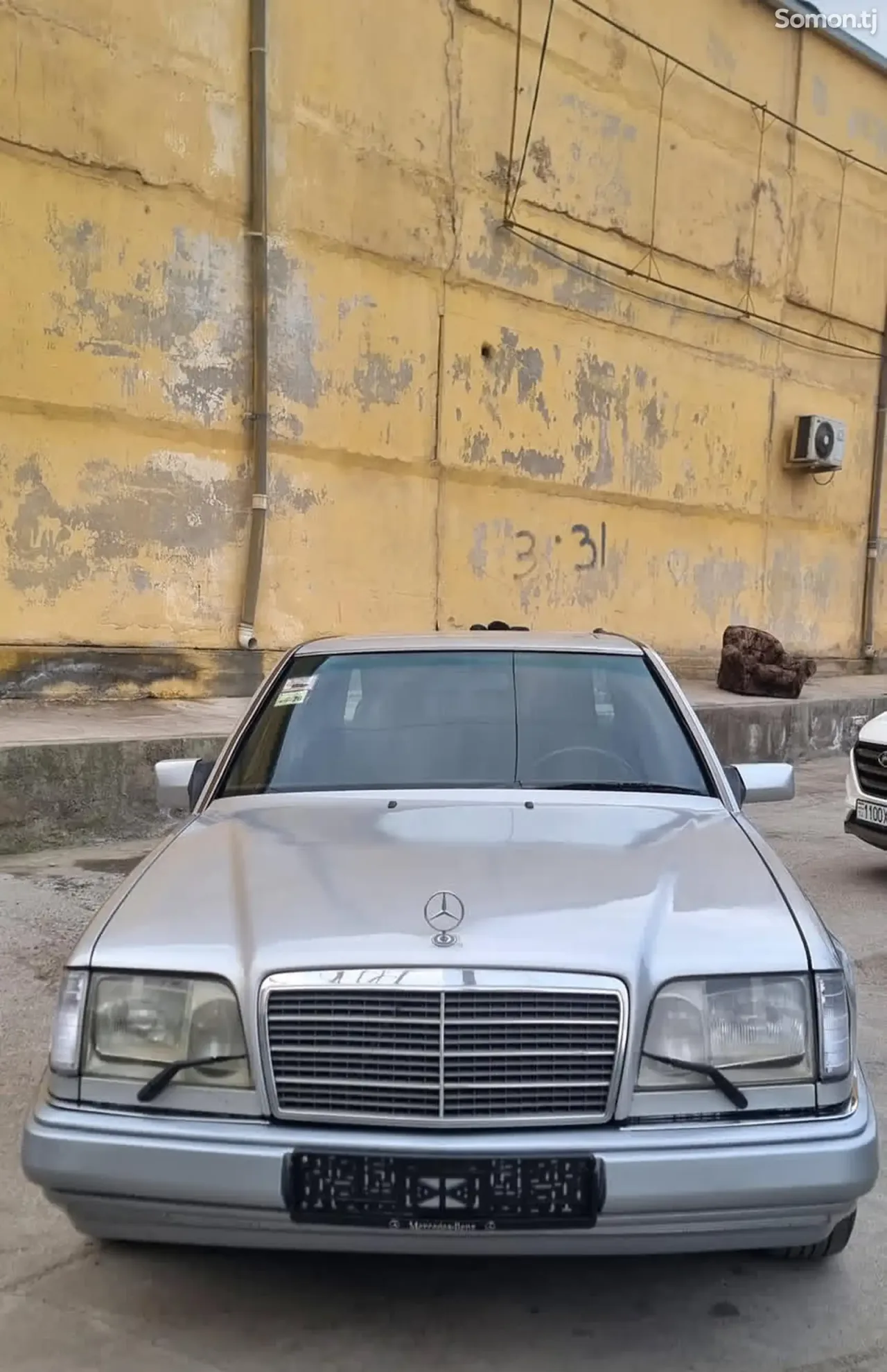 Mercedes-Benz W124 1995 · 2.5 MT