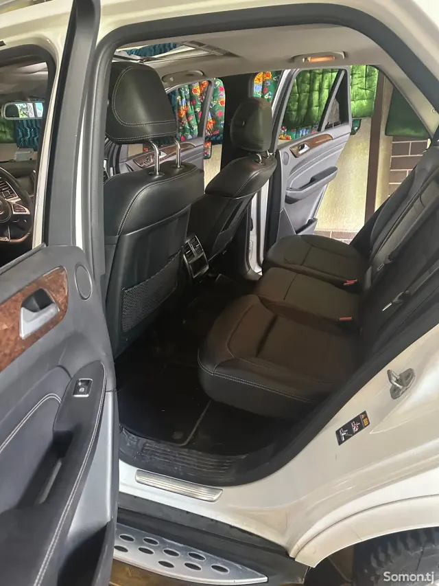 Mercedes-Benz ML class 2014 · 3.5 AT